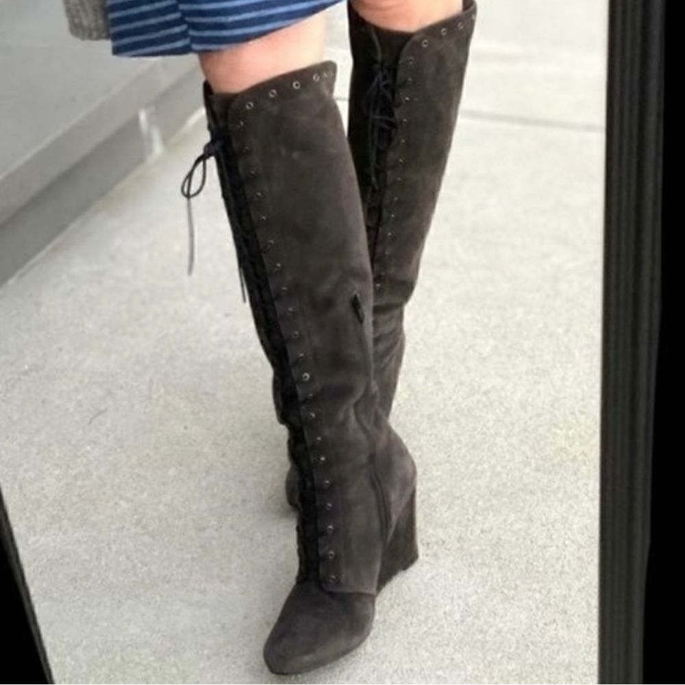 Stuart Weitzman knee high gray suede boots 6.5M riding equestrian wedged lace up